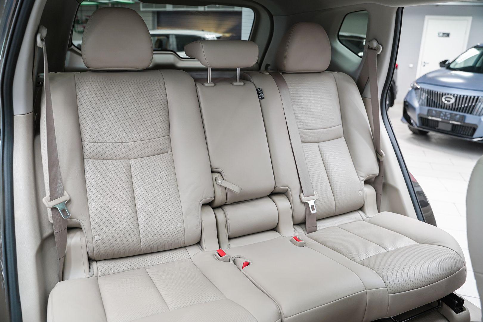 Nissan X-Trail 2015, зеленый, ДЦ Орехово