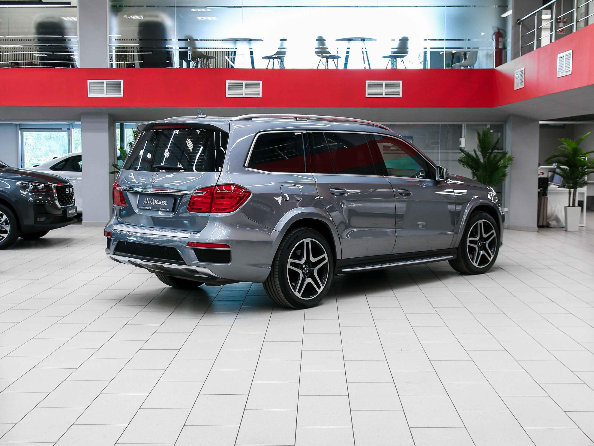 Mercedes-Benz GL-Класс 2015, серый, ДЦ Орехово