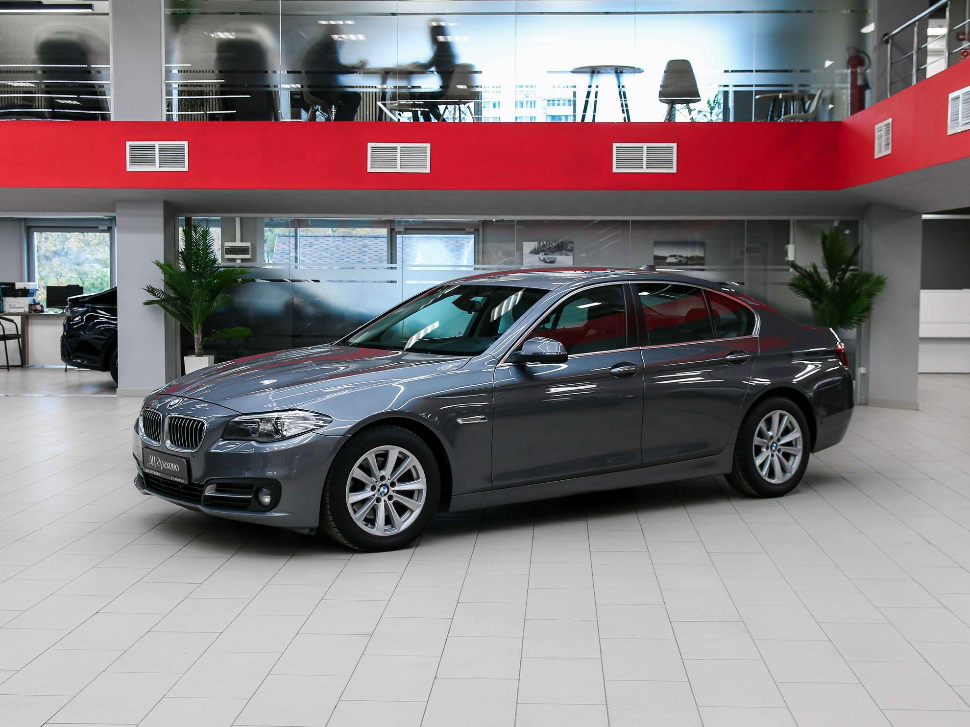 BMW 5 серии 2013, серый, ДЦ Орехово