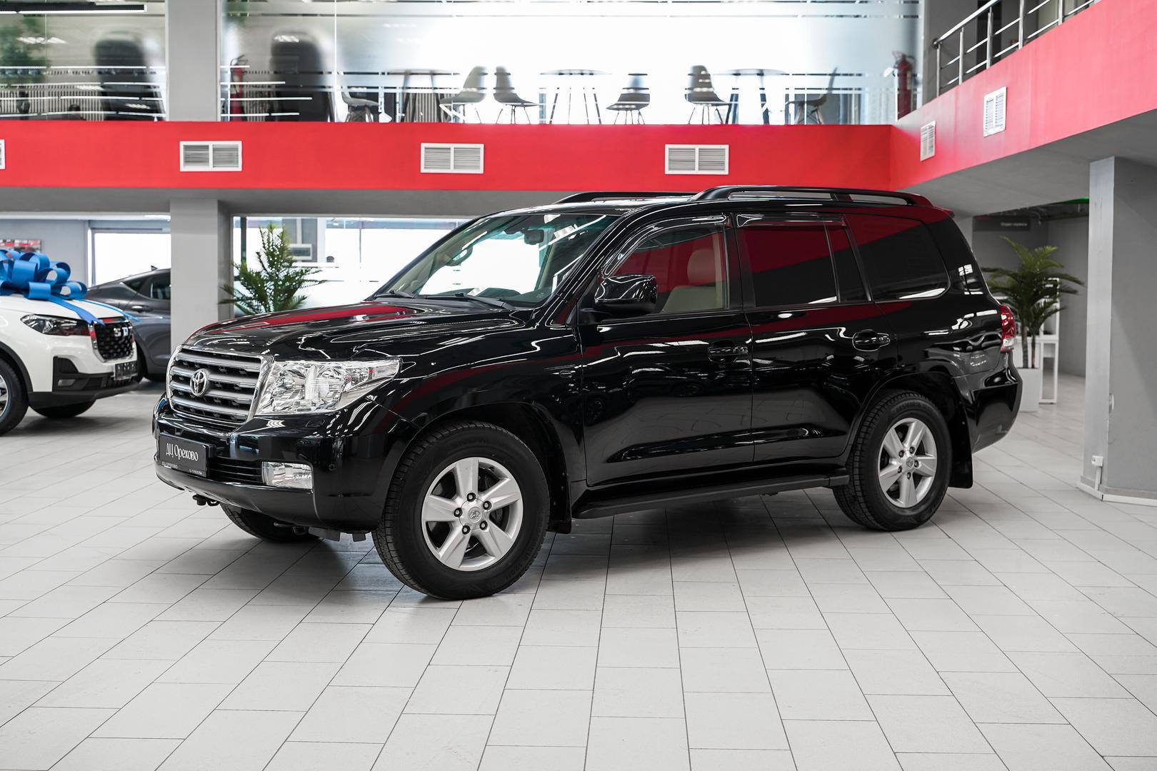 Toyota Land Cruiser 2011, черный, ДЦ Орехово