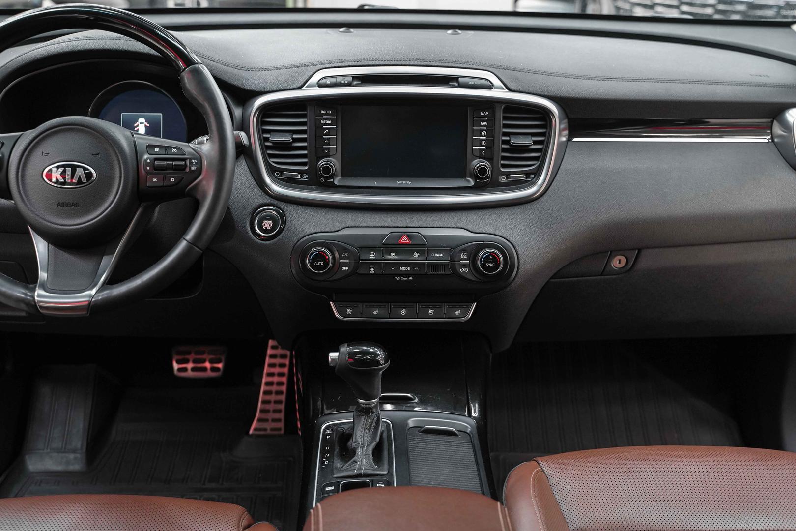 Kia Sorento 2016, серый, ДЦ Орехово