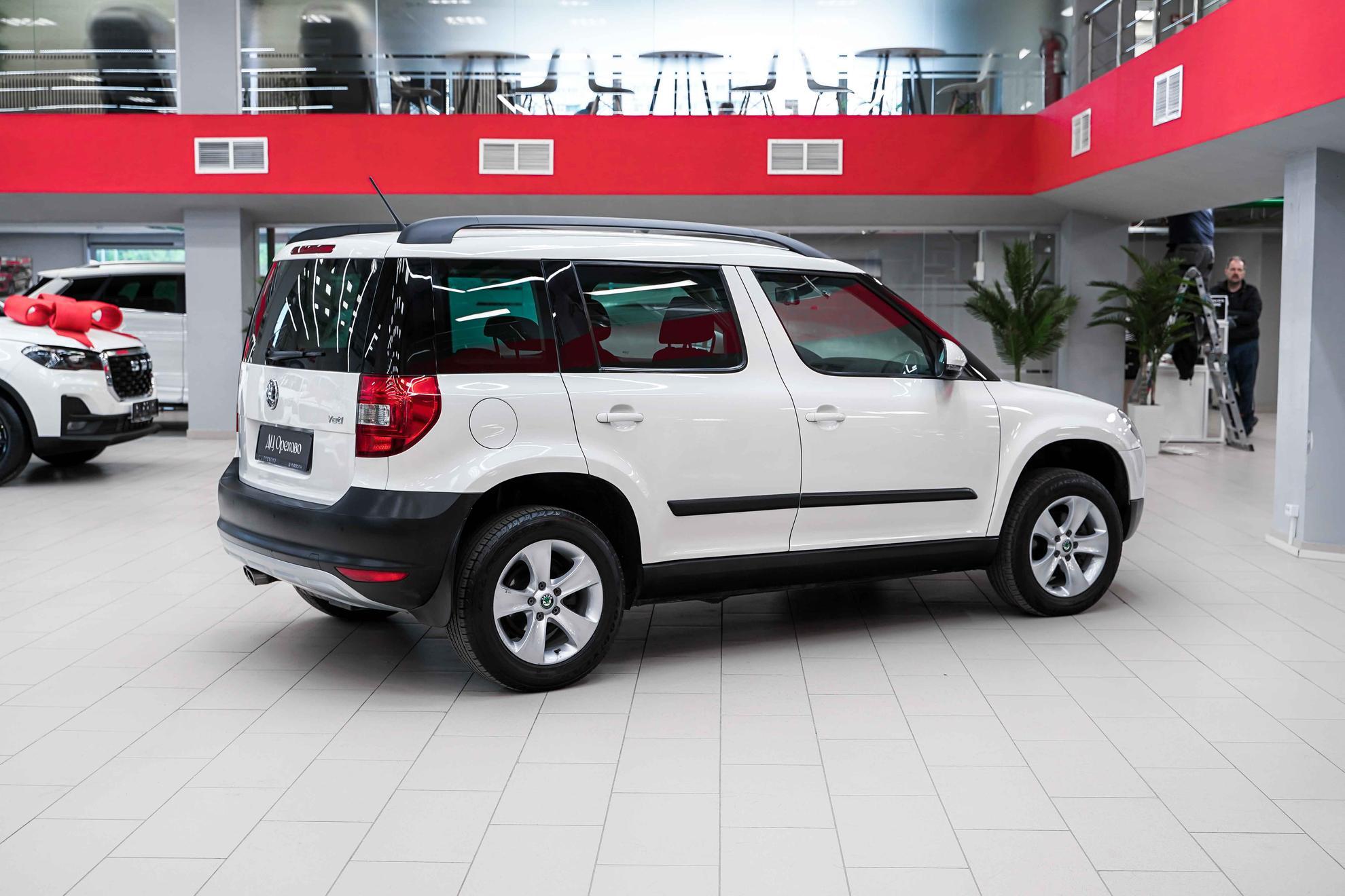 Skoda Yeti 2013, белый, ДЦ Орехово