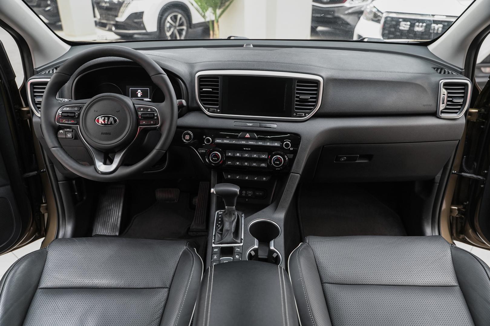 Kia Sportage 2016, зеленый, ДЦ Орехово