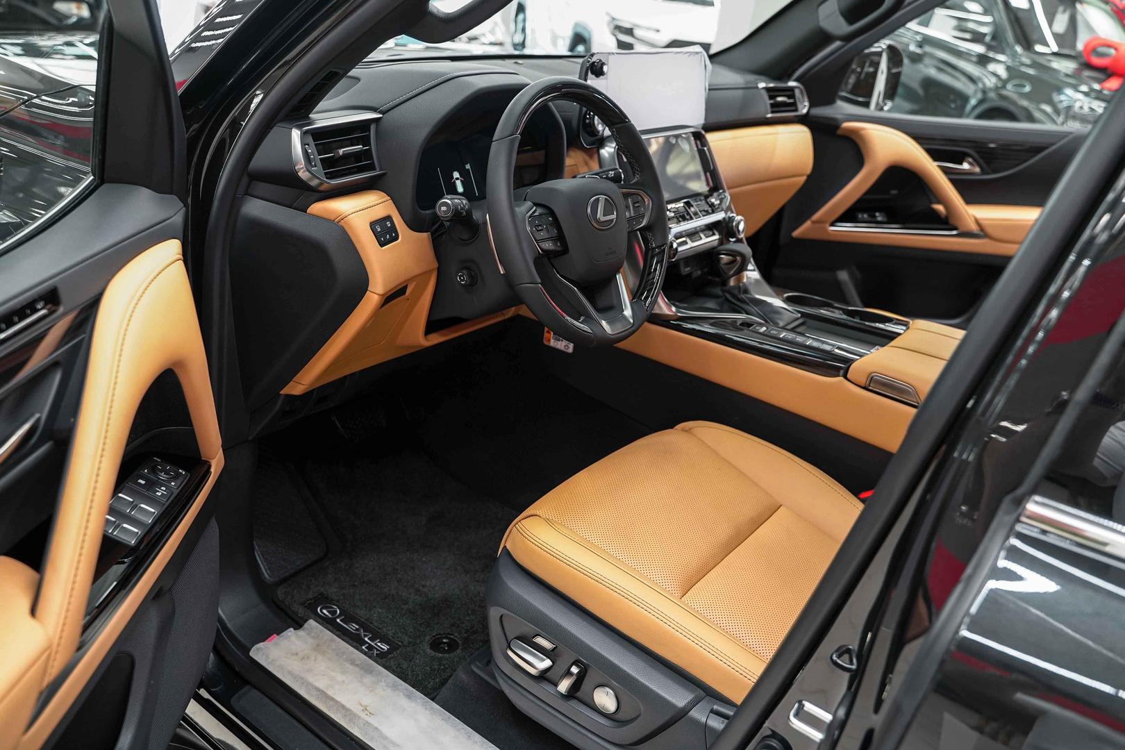 Lexus LX 2026, черный, ДЦ Орехово
