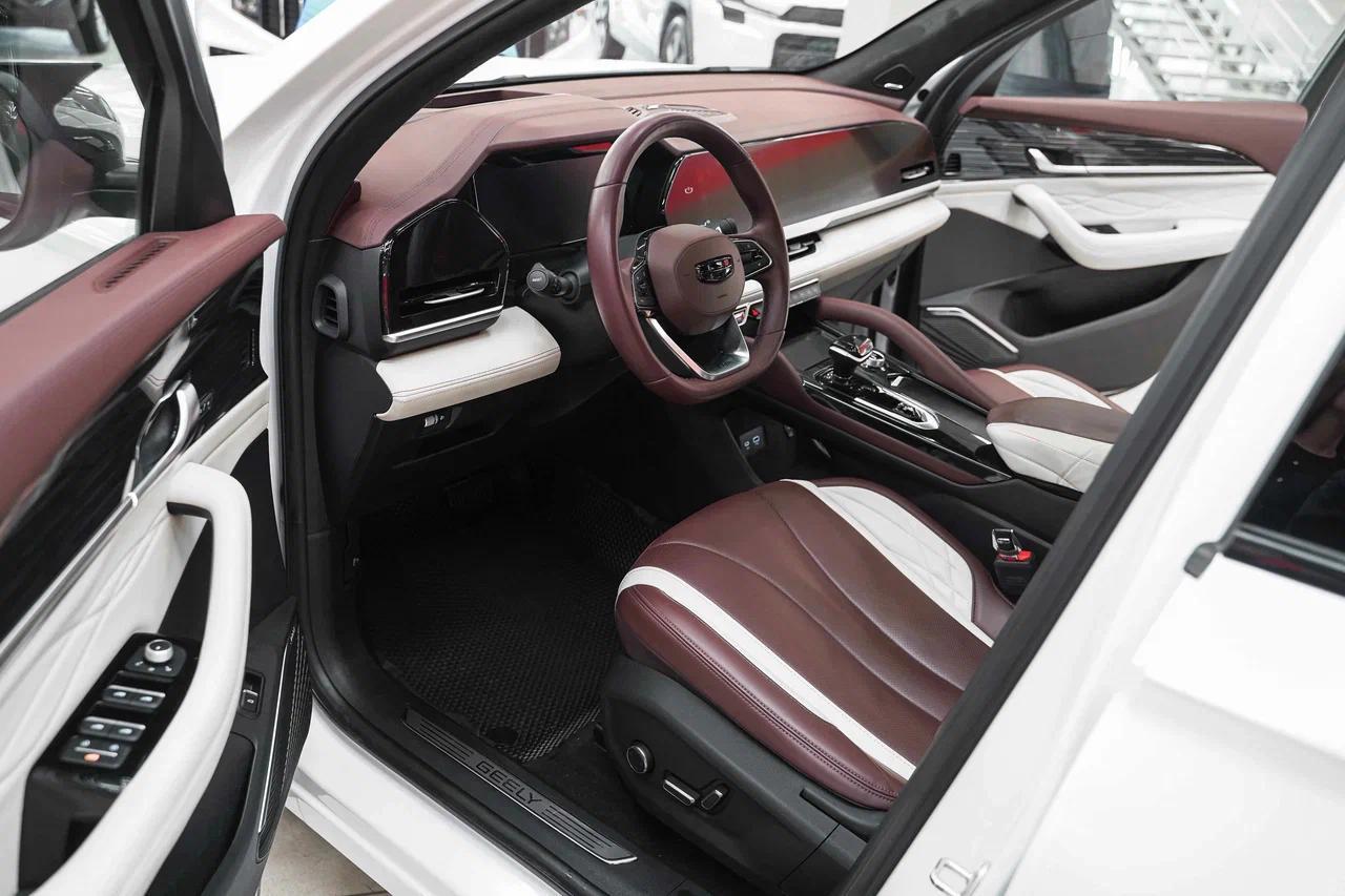 Geely Monjaro 2023, белый, ДЦ Орехово