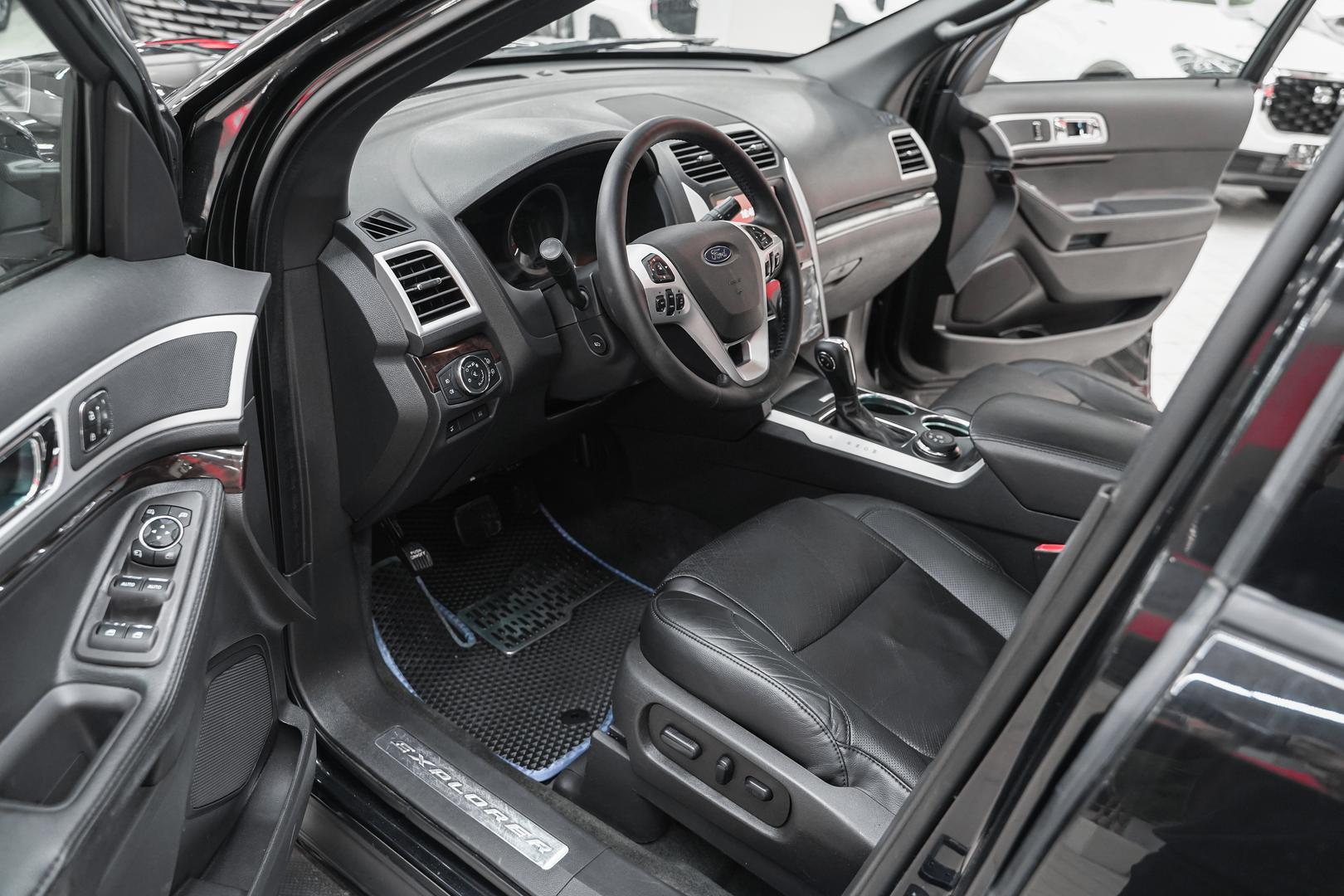Ford Explorer 2013, черный, ДЦ Орехово
