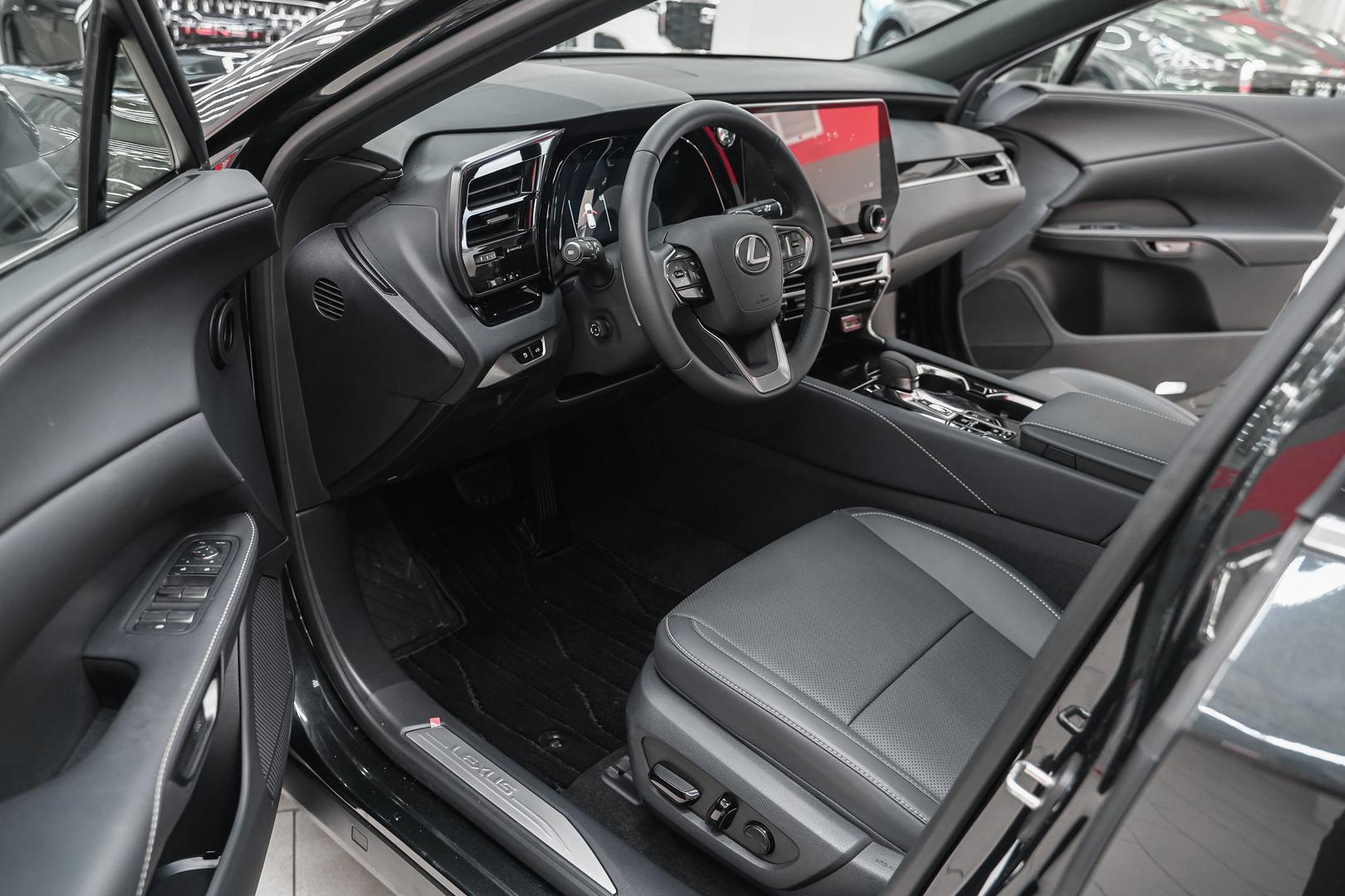 Lexus RX 2025, черный, ДЦ Орехово
