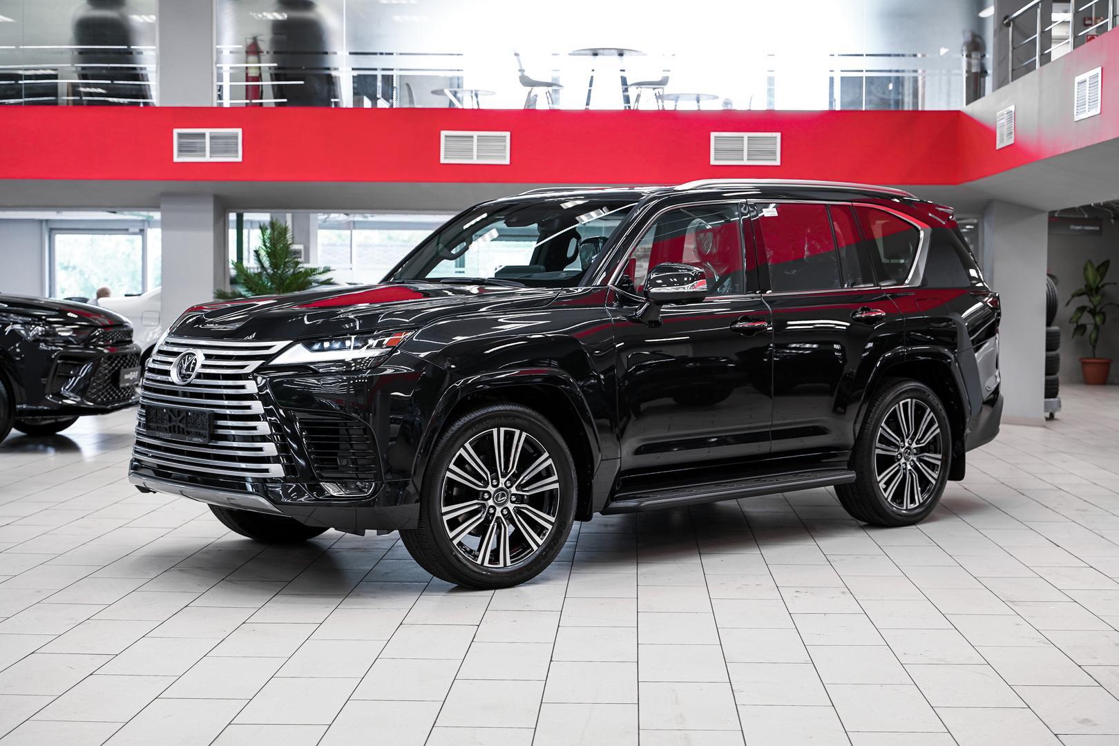 Lexus LX 2024, черный, ДЦ Орехово