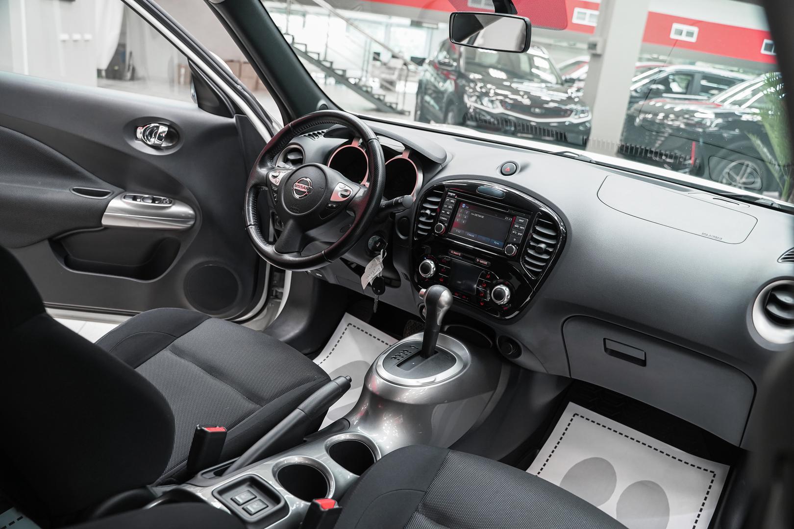 Nissan Juke 2014, белый, ДЦ Орехово