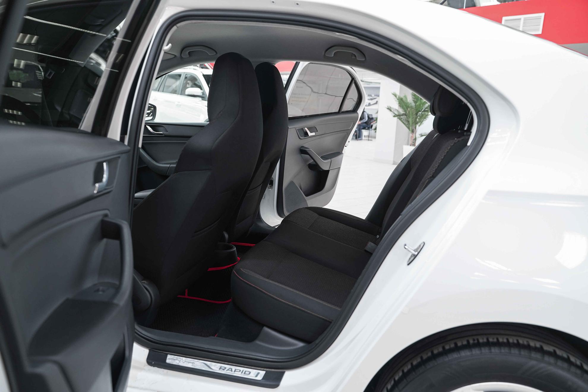 Skoda Rapid 2015, белый, ДЦ Орехово
