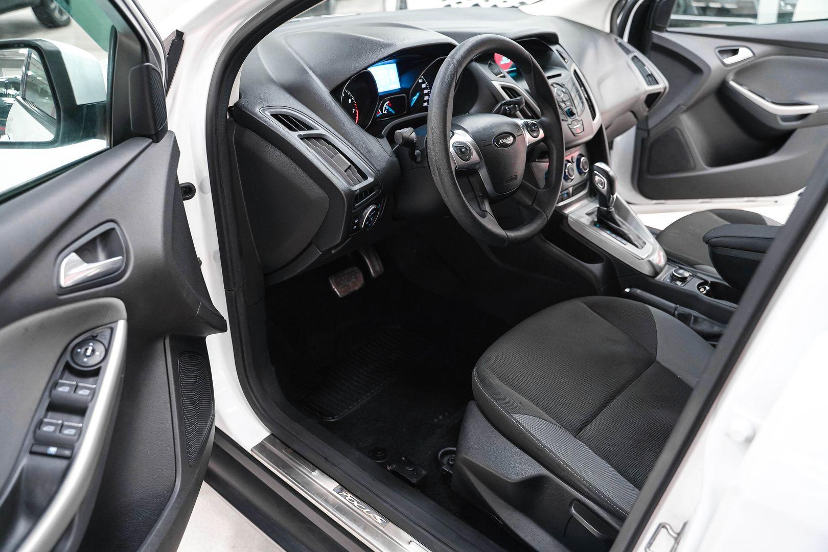 Ford Focus 2012, белый, ДЦ Орехово