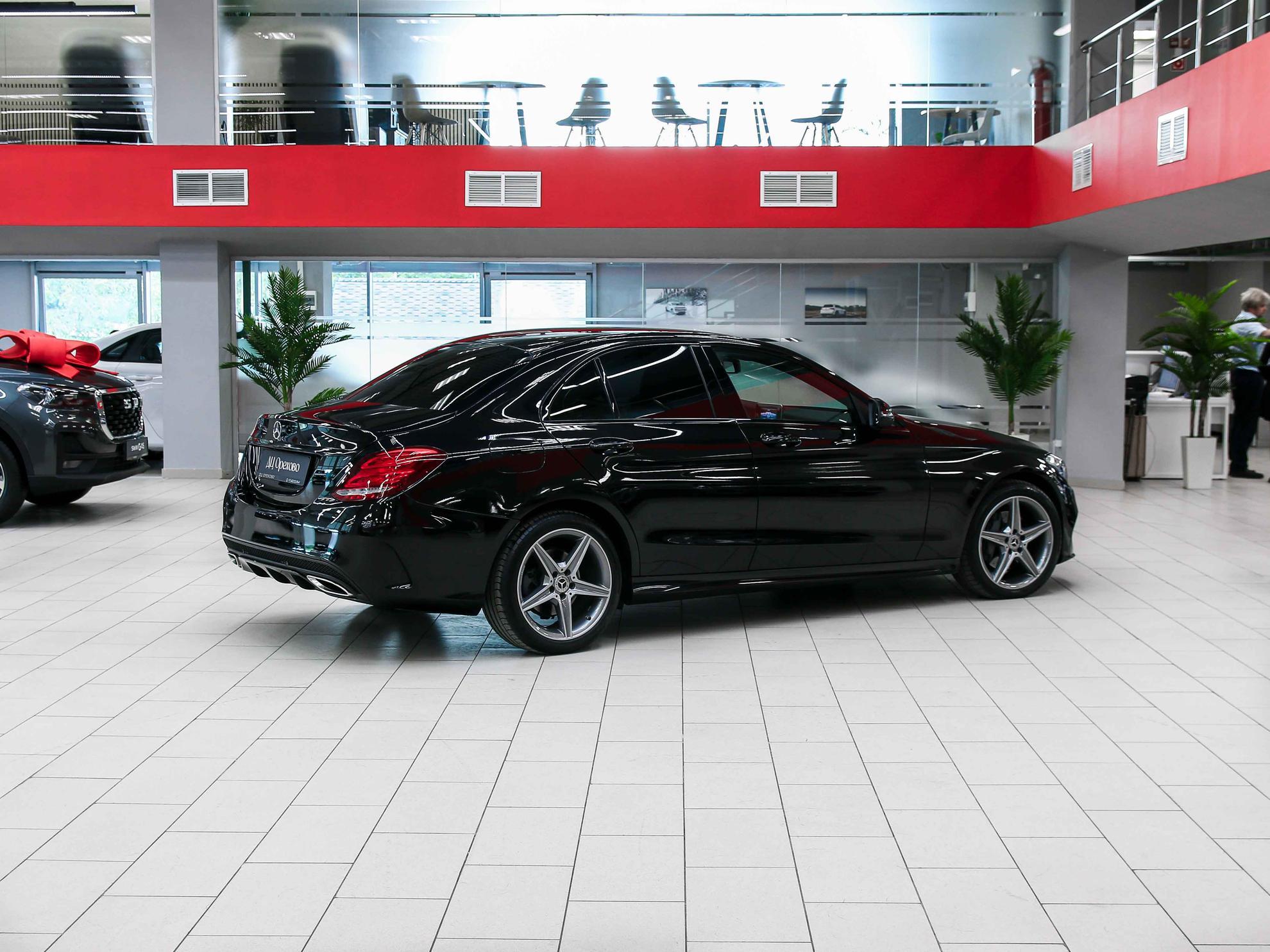 Mercedes-Benz C-Класс 2015, черный, ДЦ Орехово