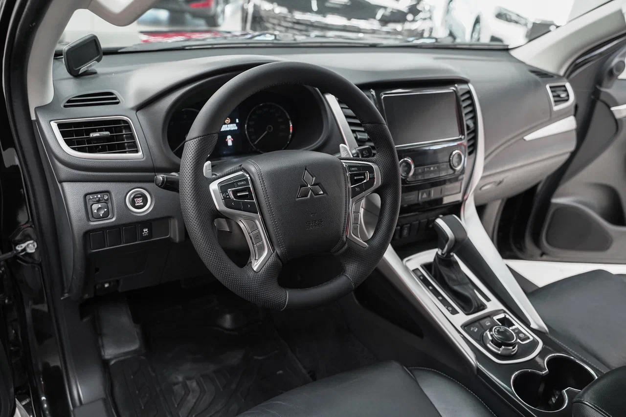 Mitsubishi Pajero Sport 2018, черный, ДЦ Орехово