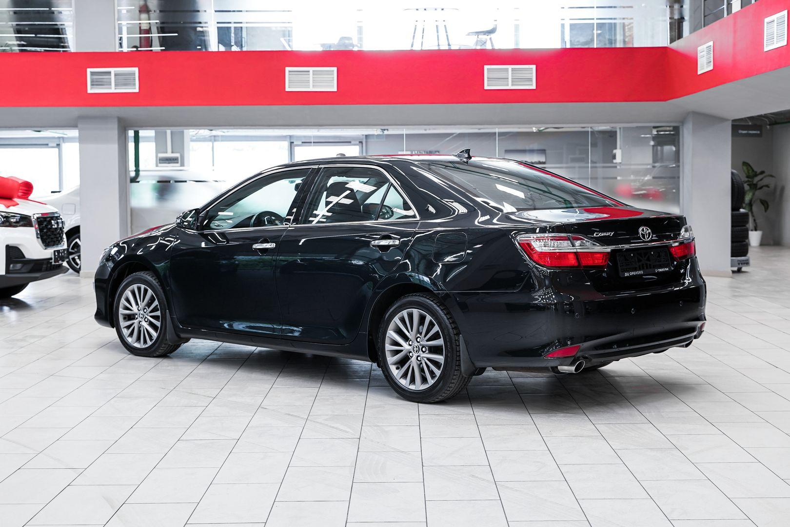 Toyota Camry 2017, черный, ДЦ Орехово
