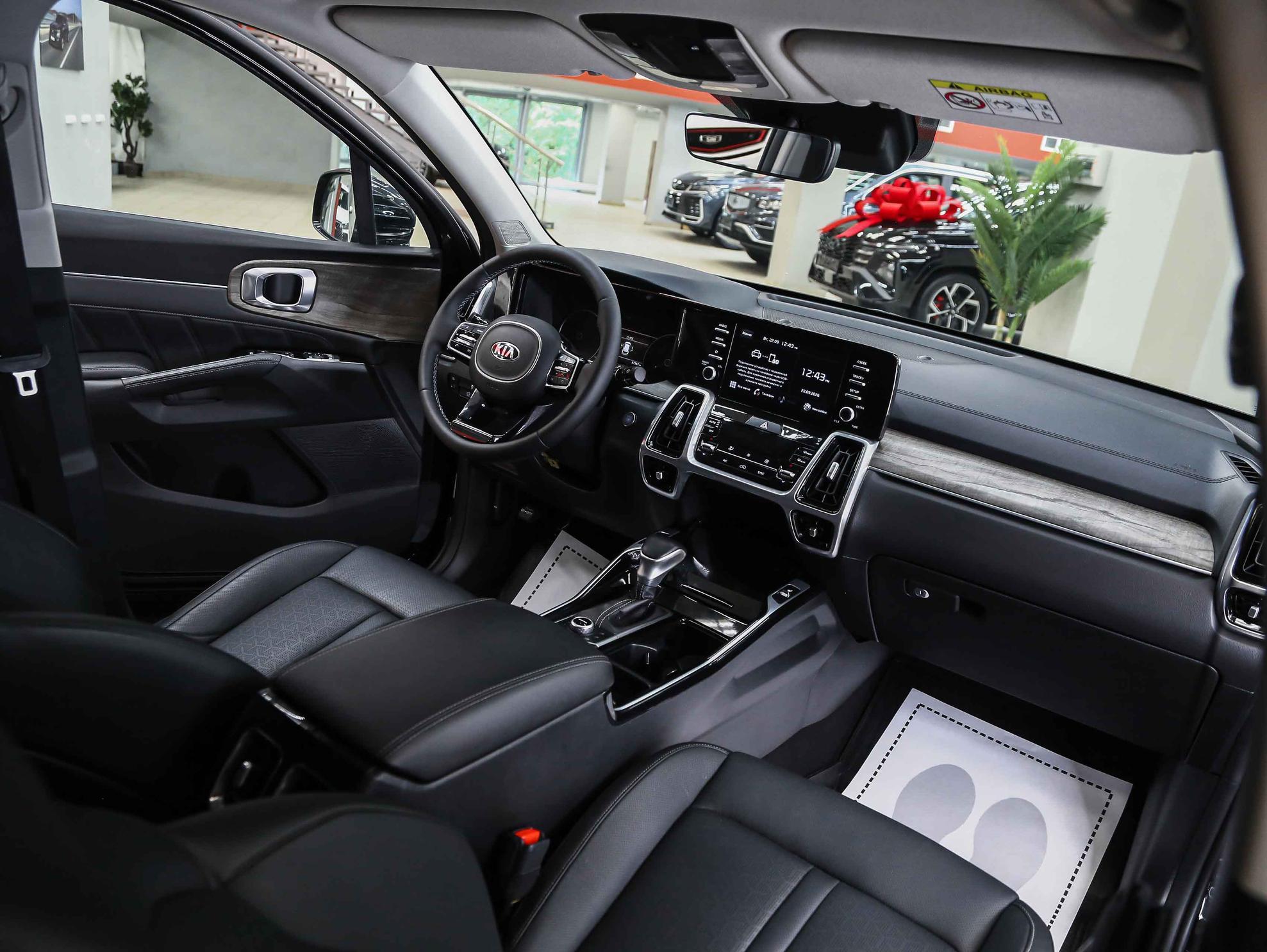 Kia Sorento 2021, черный, ДЦ Орехово