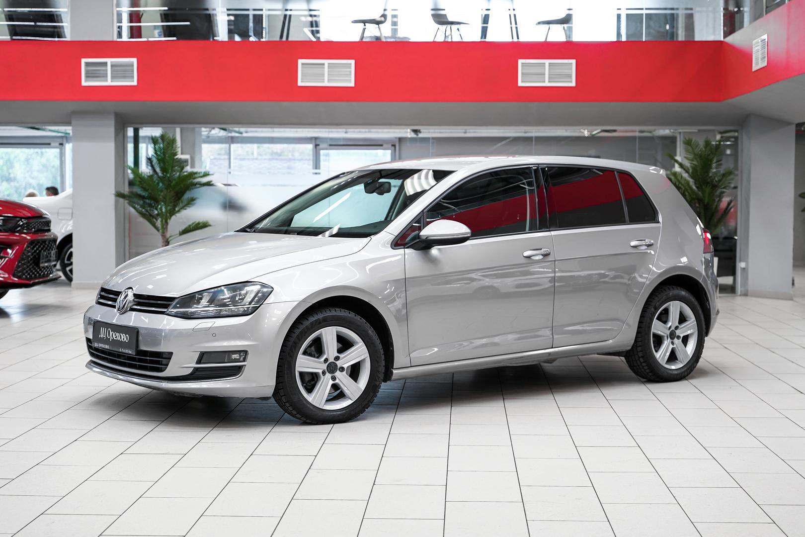 Volkswagen Golf 2014, серый, ДЦ Орехово