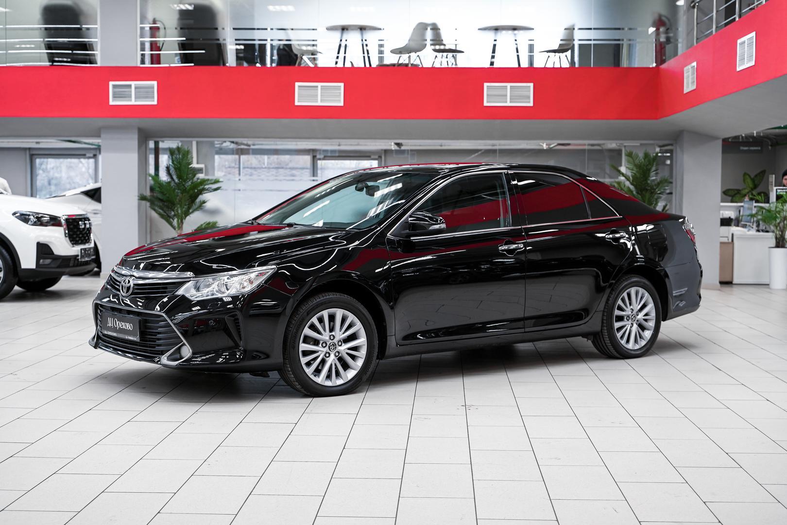 Toyota Camry 2016, черный, ДЦ Орехово