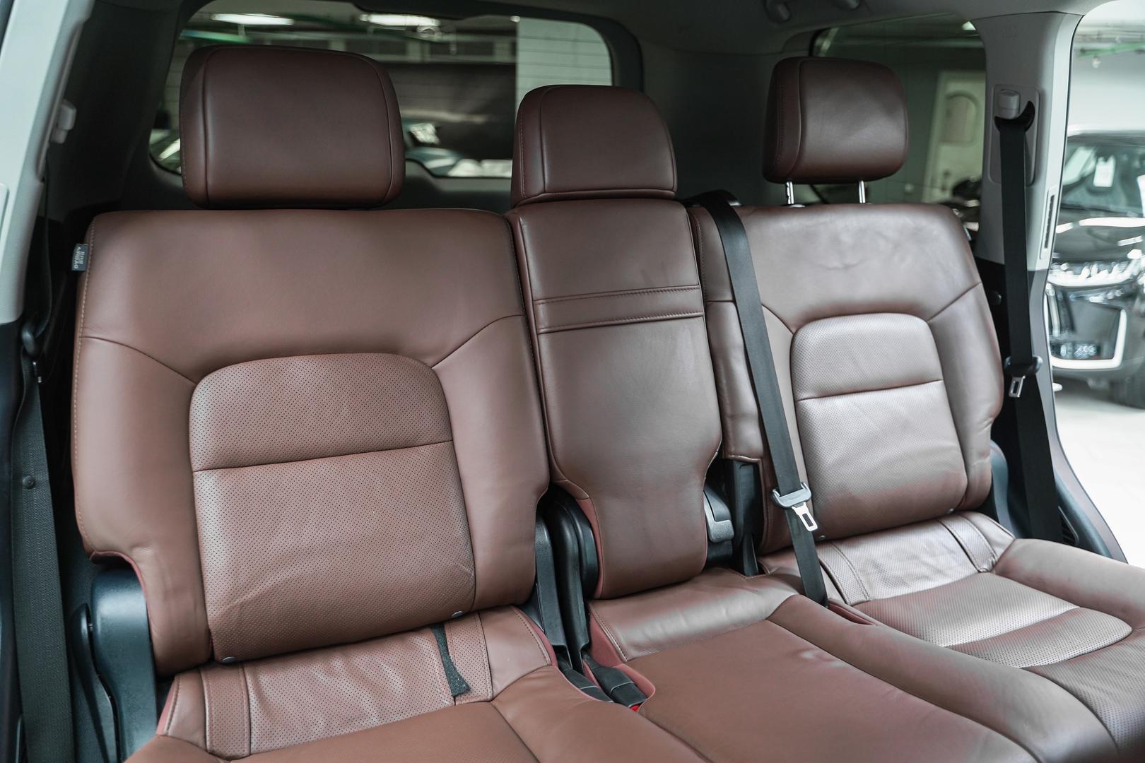 Toyota Land Cruiser 2016, белый, ДЦ Орехово