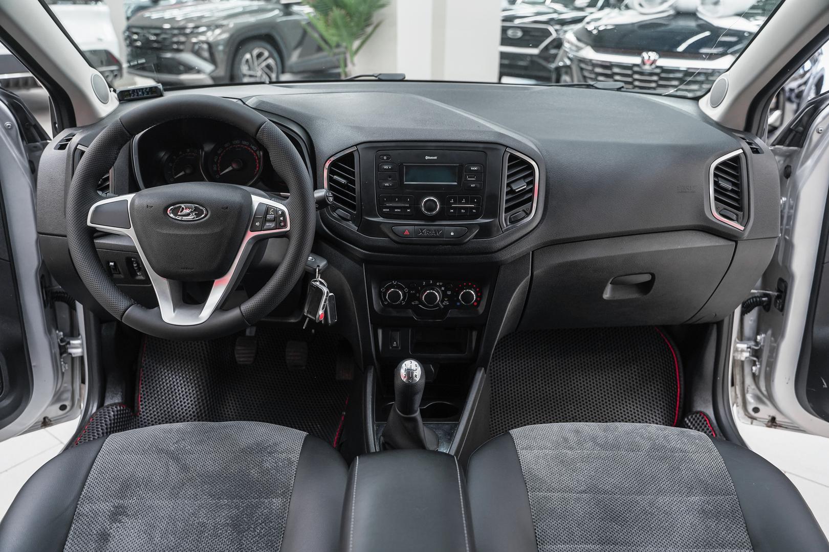 LADA (ВАЗ) XRAY 2019, серебряный, ДЦ Орехово