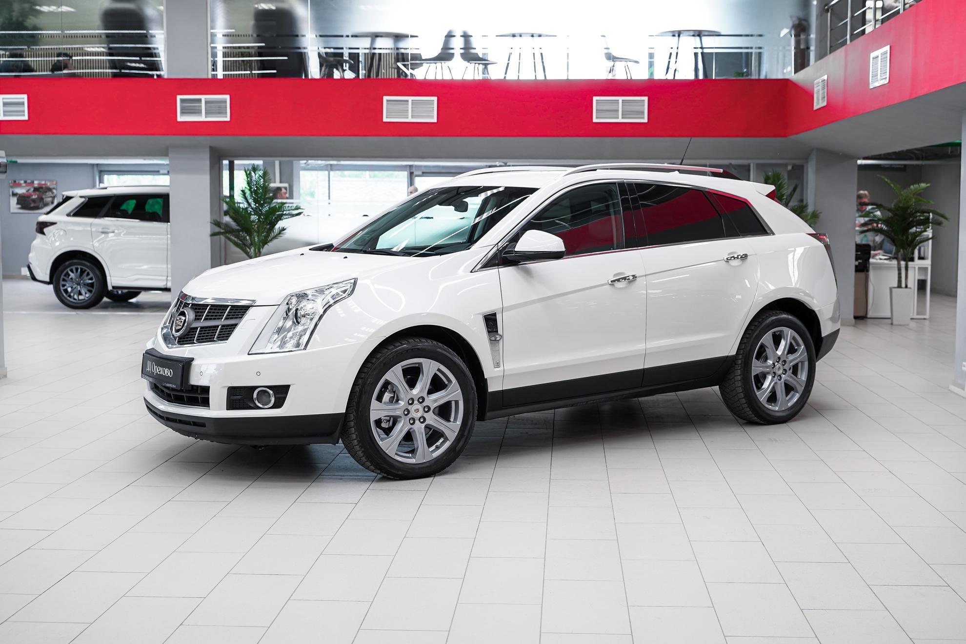 Cadillac SRX 2011, белый, ДЦ Орехово