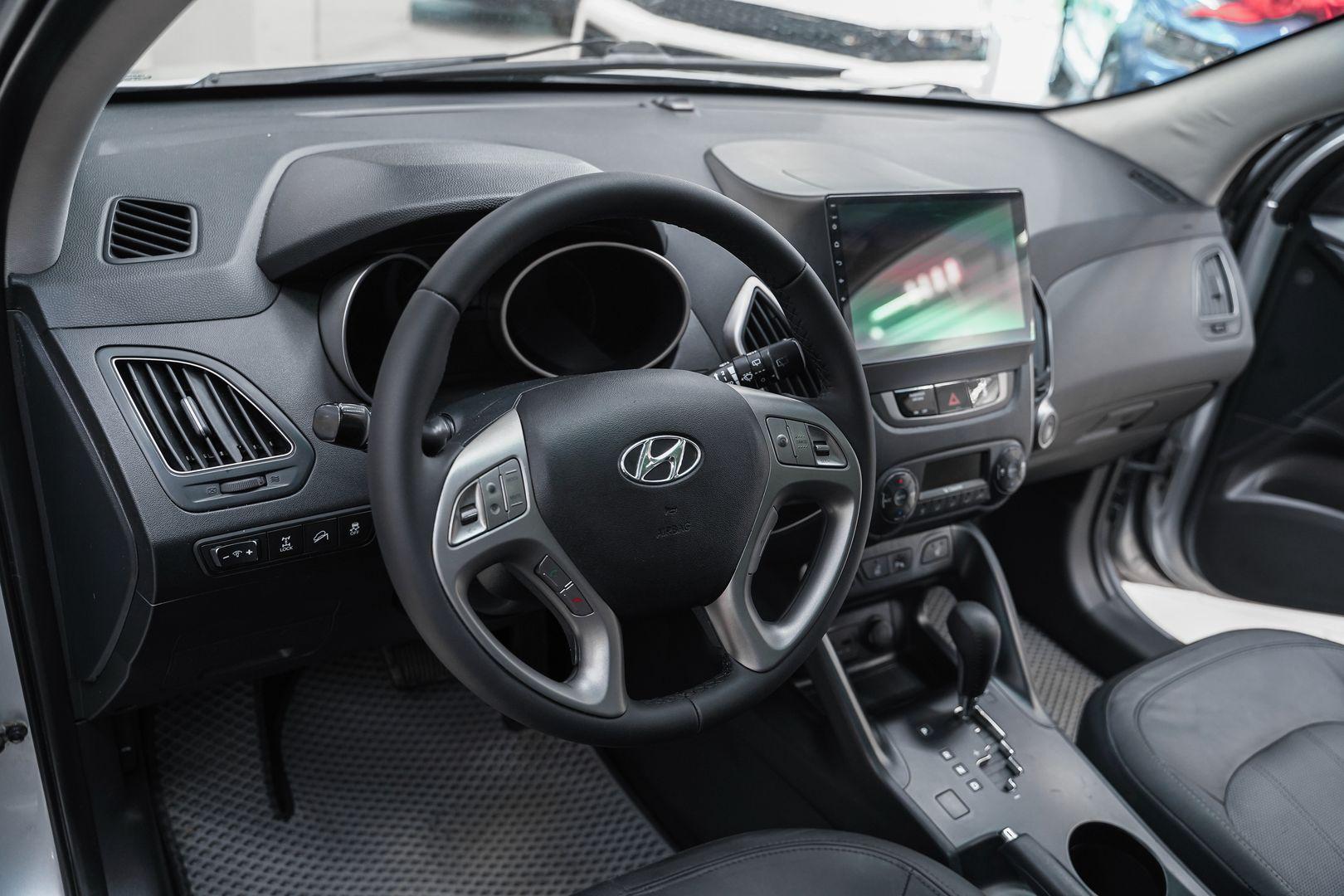 Hyundai ix35 2011, серебряный, ДЦ Орехово