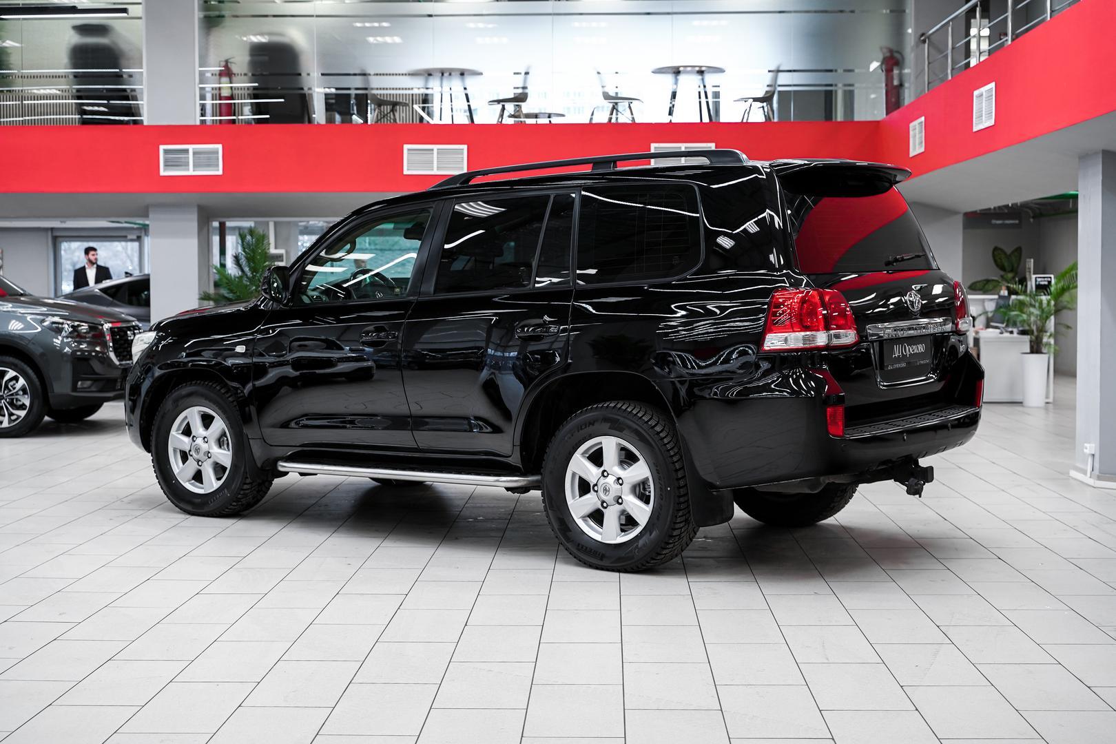 Toyota Land Cruiser 2009, черный, ДЦ Орехово