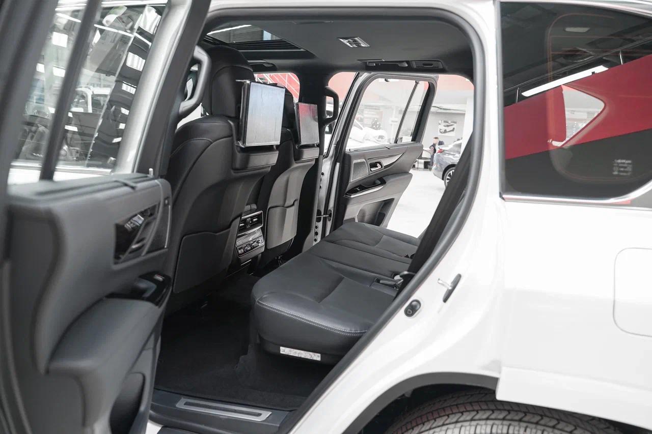 Lexus LX 2025, белый, ДЦ Орехово