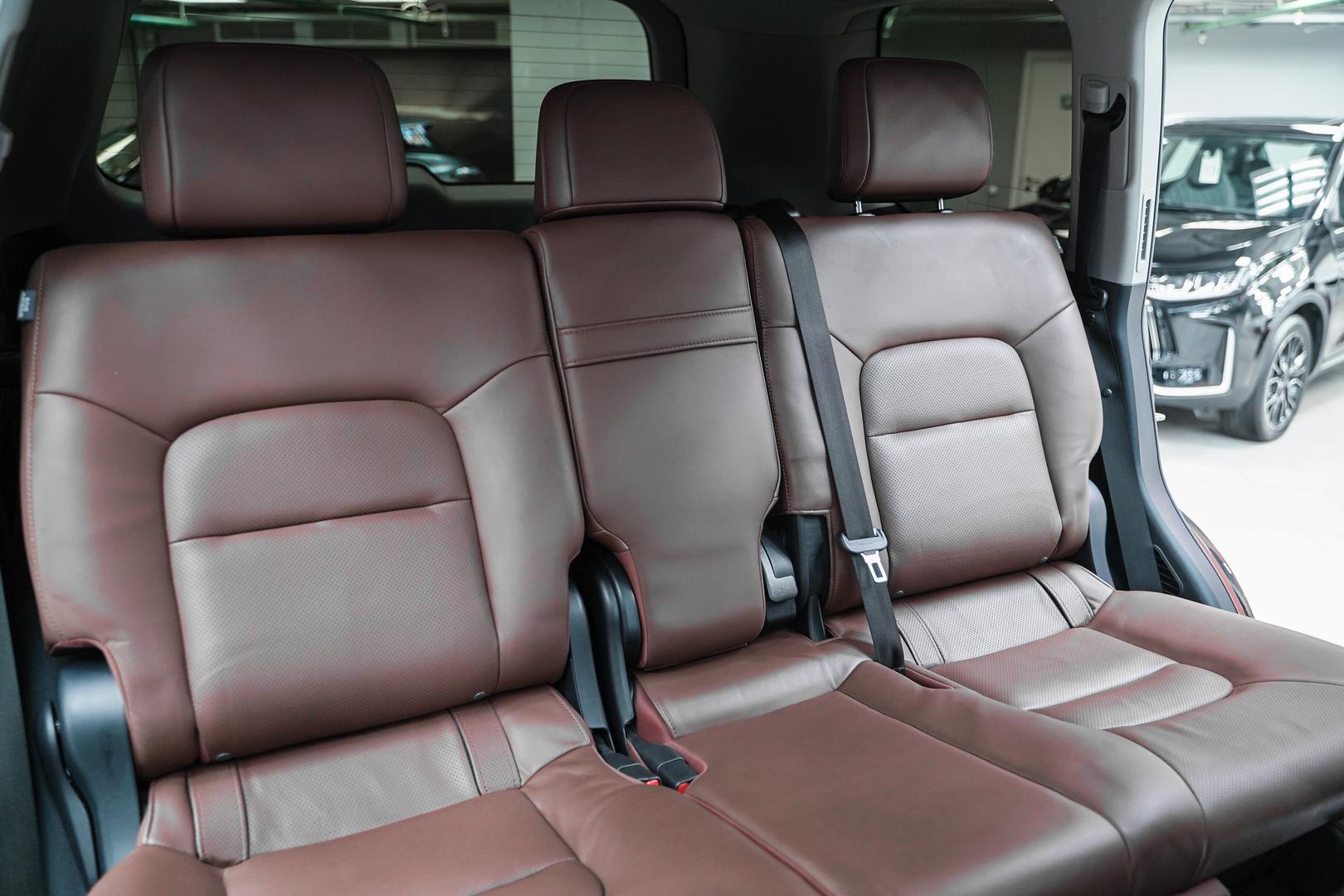 Toyota Land Cruiser 2017, черный, ДЦ Орехово