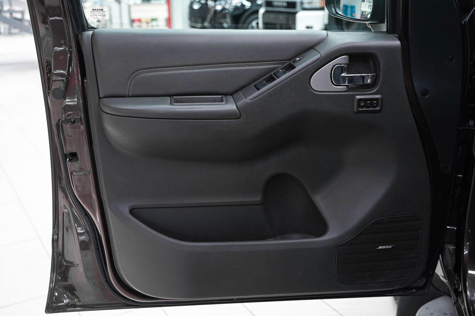 Nissan Pathfinder 2012, коричневый, ДЦ Орехово