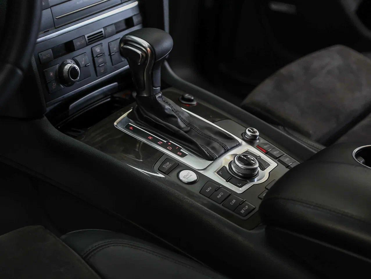 Audi Q7 2012, черный, ДЦ Орехово