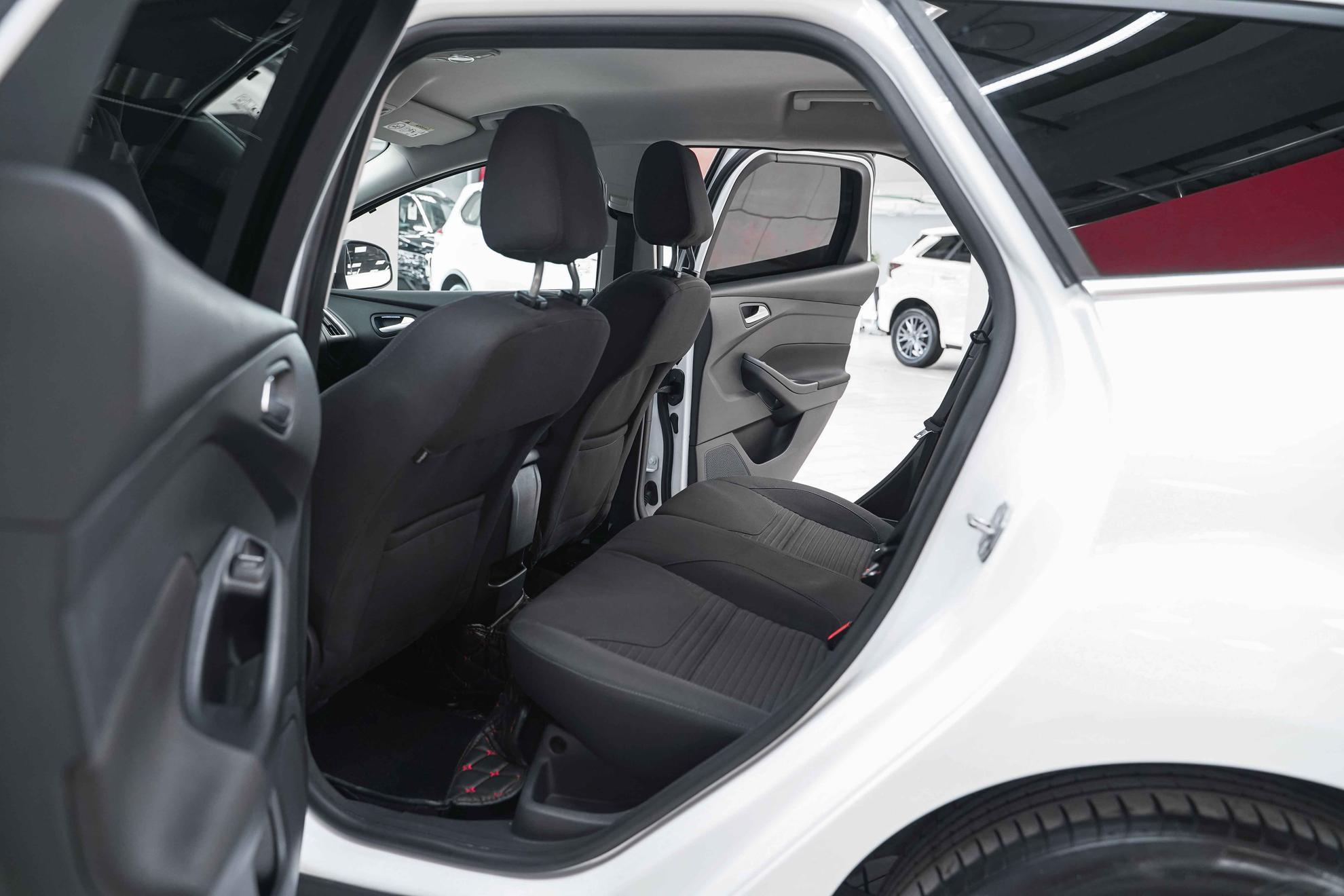 Ford Focus 2017, белый, ДЦ Орехово