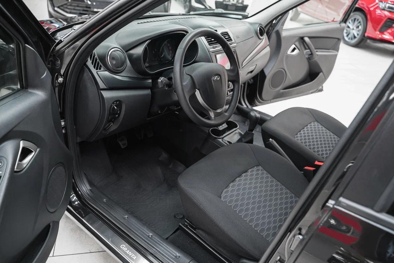 LADA (ВАЗ) Granta 2023, черный, ДЦ Орехово