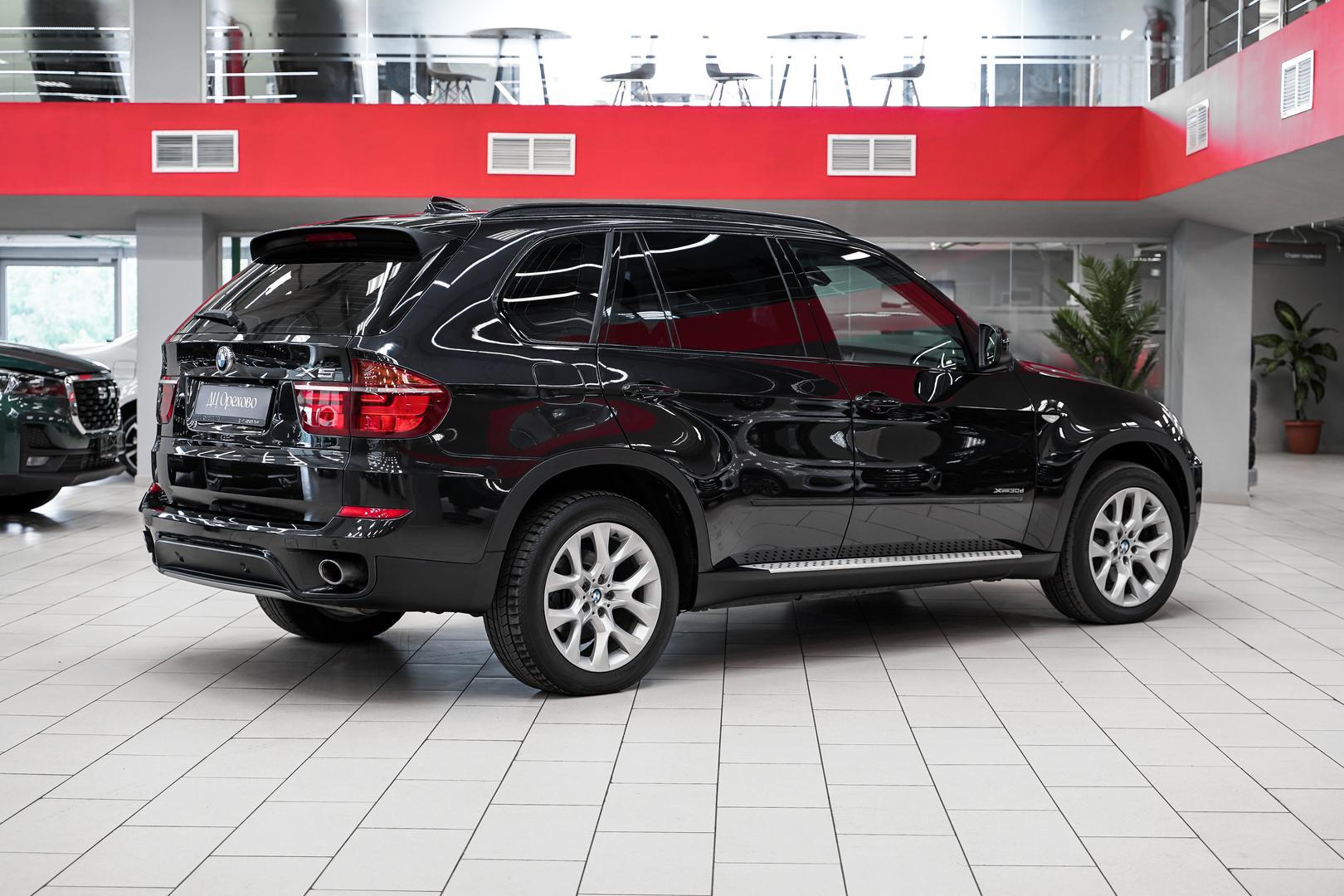 BMW X5 2013, черный, ДЦ Орехово