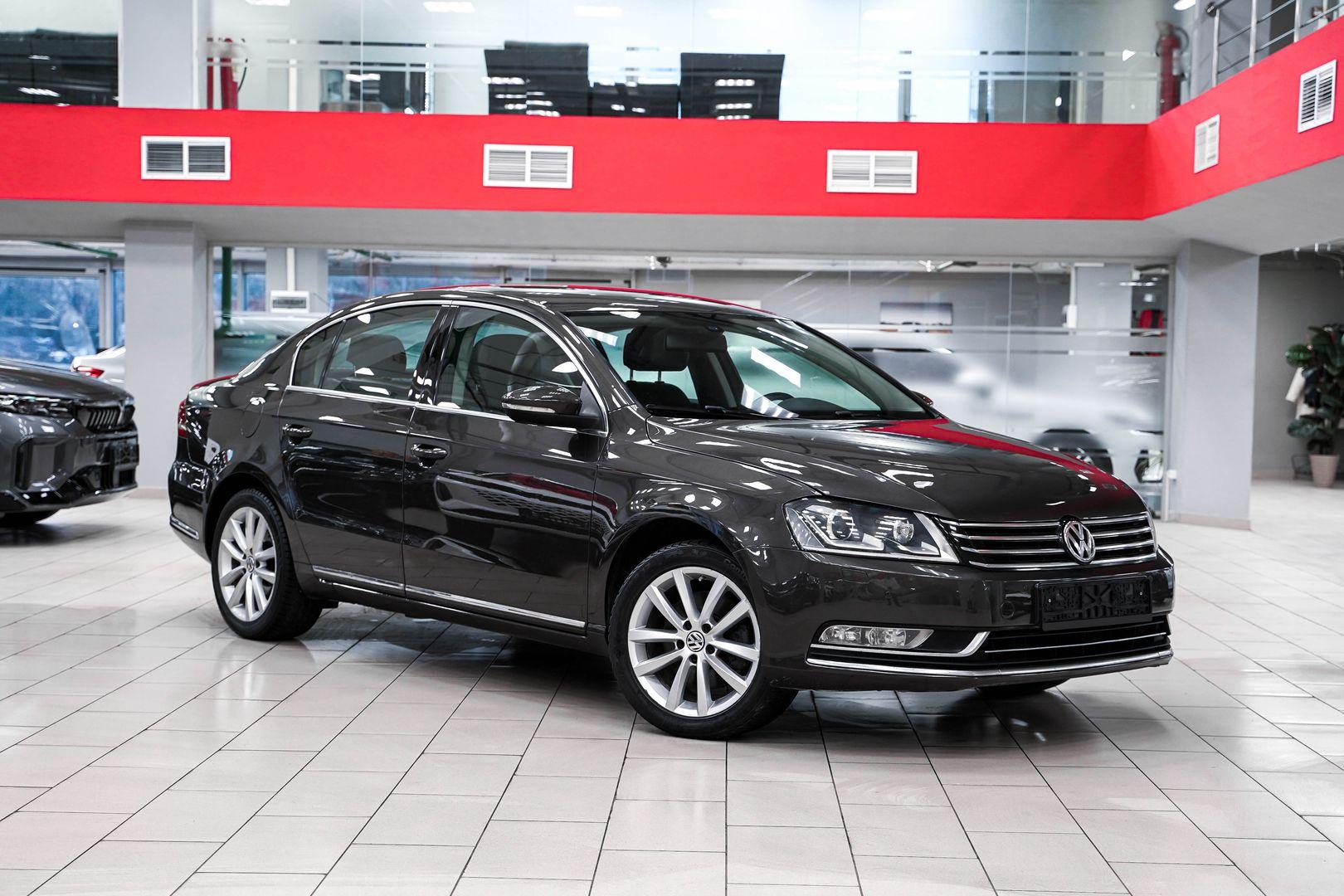 Volkswagen Passat 2013, коричневый, ДЦ Орехово