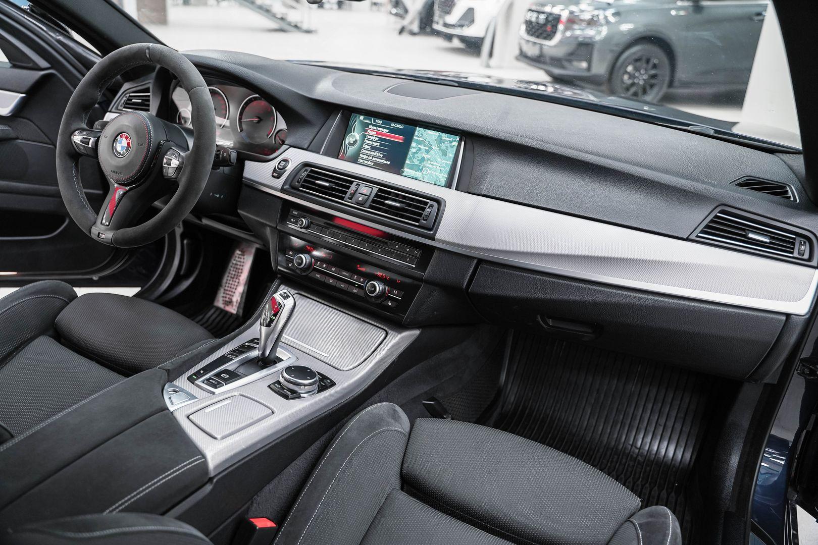 BMW 5 серии 2014, синий, ДЦ Орехово