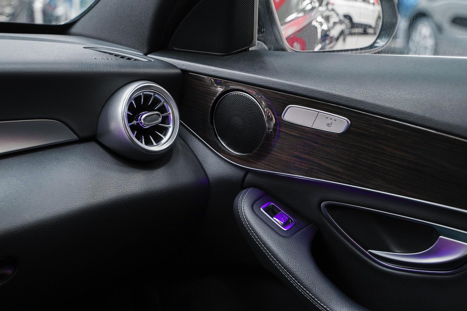 Mercedes-Benz C-Класс 2016, синий, ДЦ Орехово