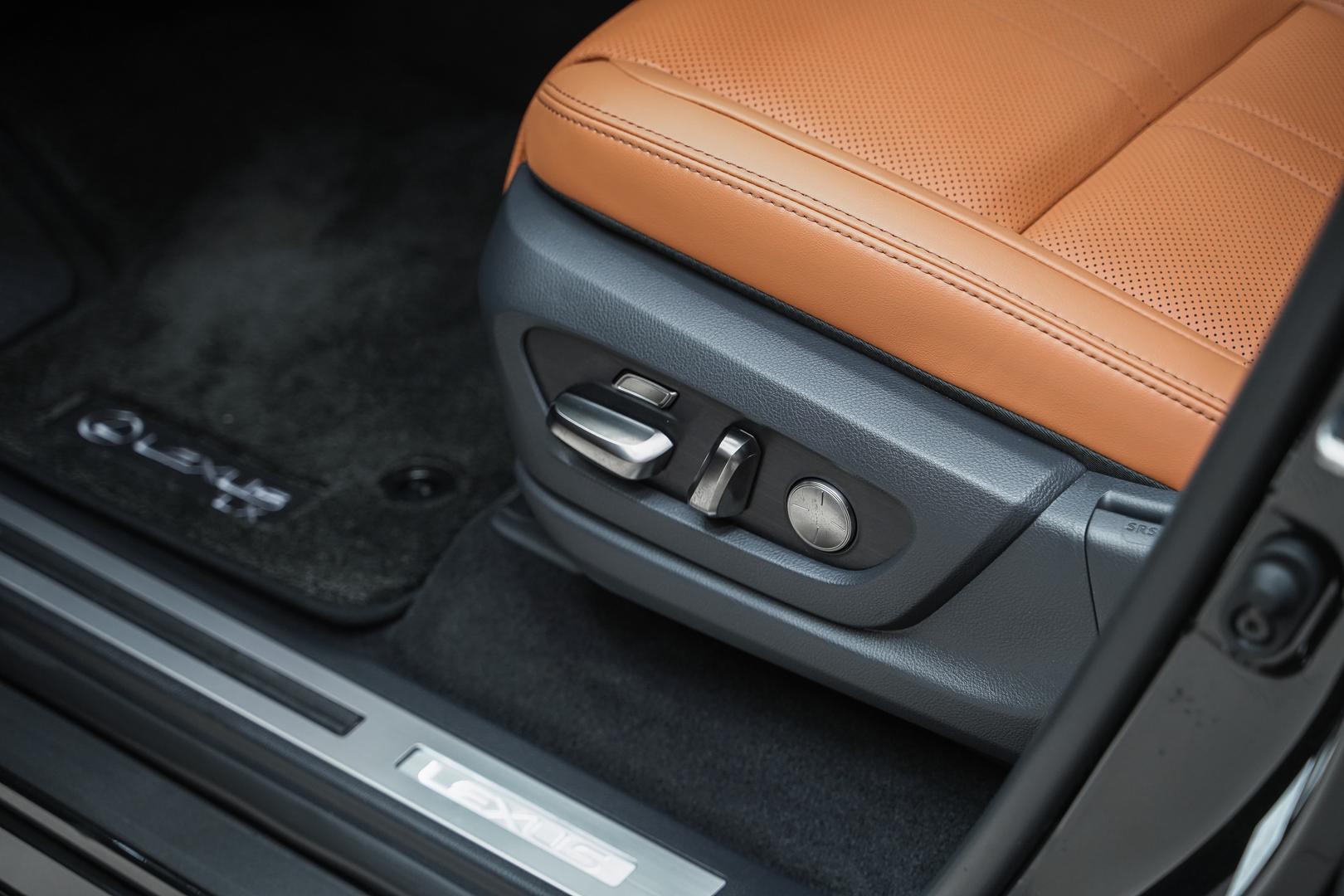 Lexus LX 2025, черный, ДЦ Орехово