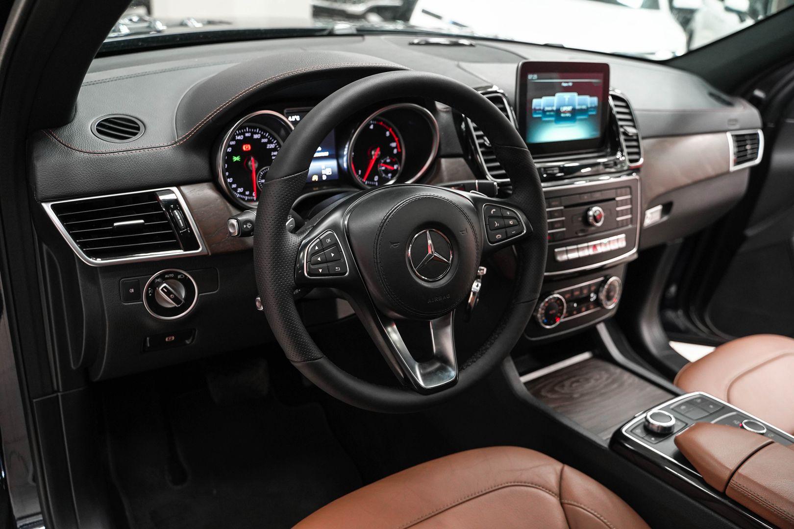 Mercedes-Benz GLS 2016, синий, ДЦ Орехово