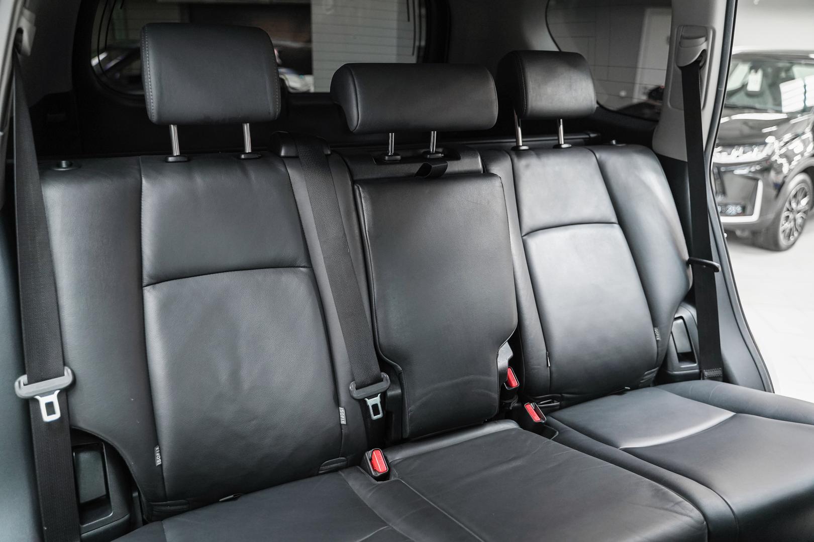 Toyota Land Cruiser Prado 2017, белый, ДЦ Орехово