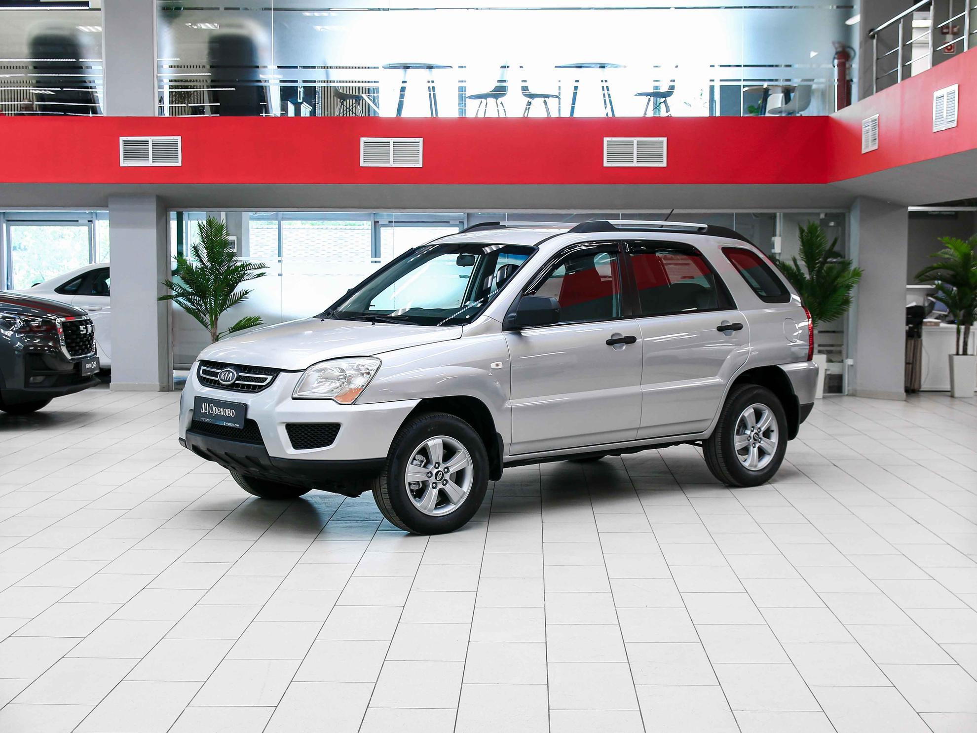 Kia Sportage 2010, серебряный, ДЦ Орехово