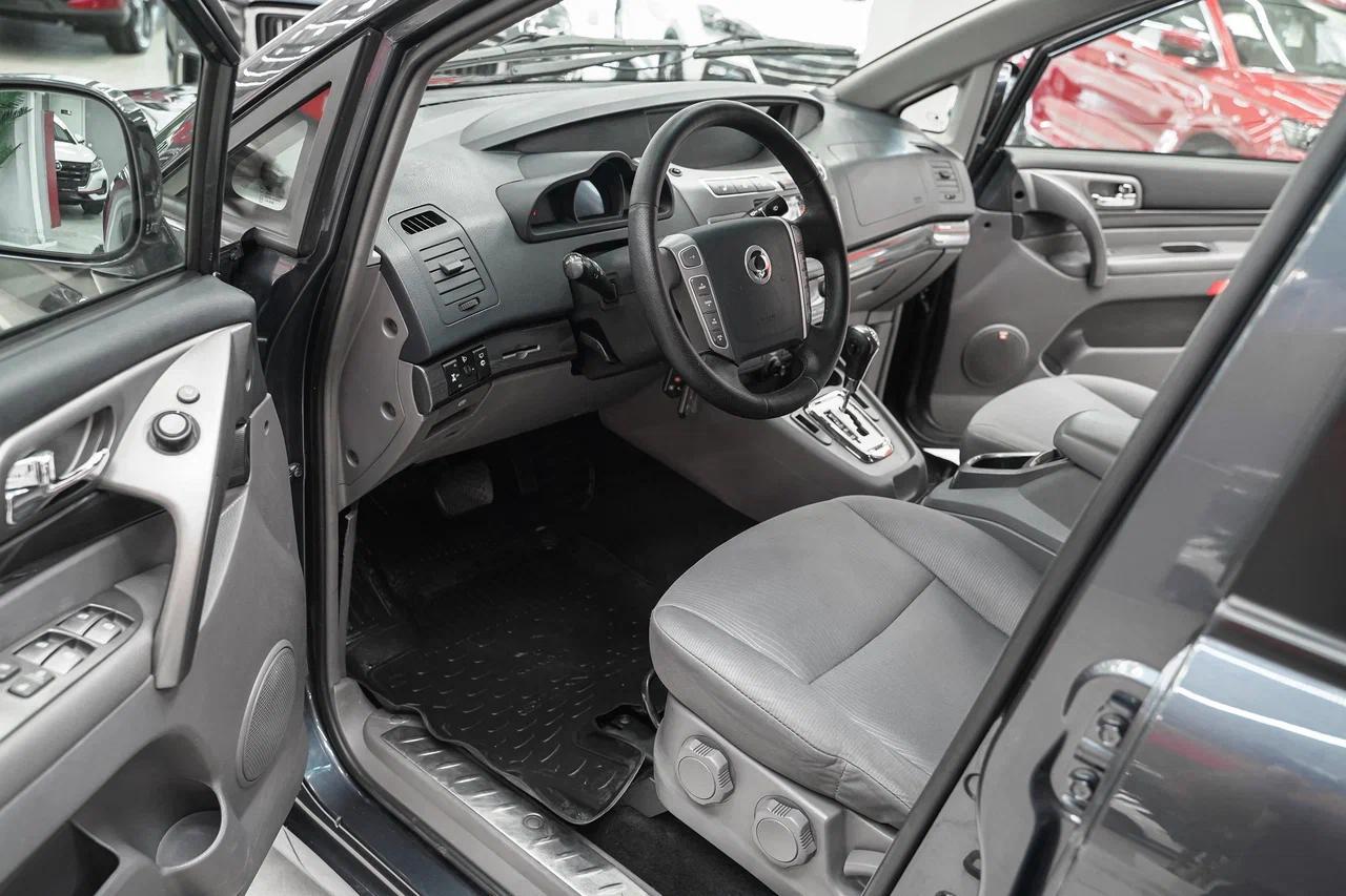 SsangYong Stavic 2014, серый, ДЦ Орехово