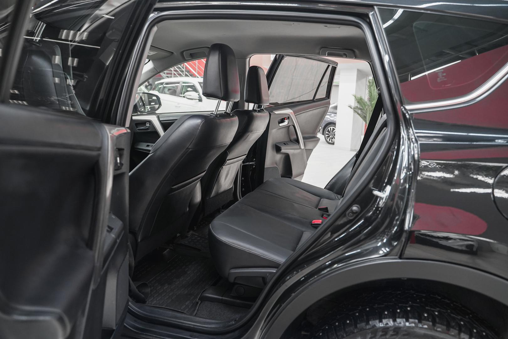 Toyota RAV4 2015, черный, ДЦ Орехово