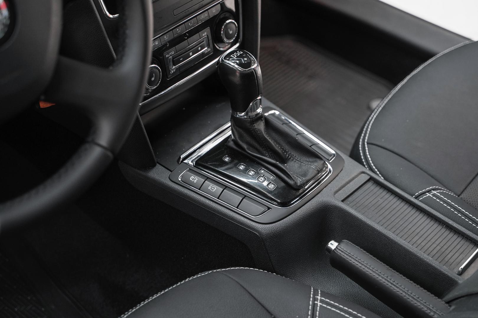 Skoda Superb 2013, черный, ДЦ Орехово