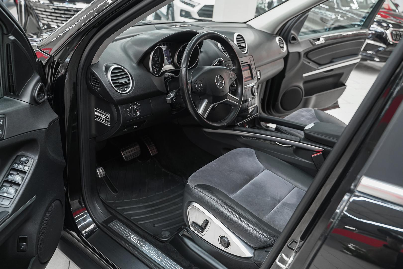 Mercedes-Benz M-Класс 2008, черный, ДЦ Орехово