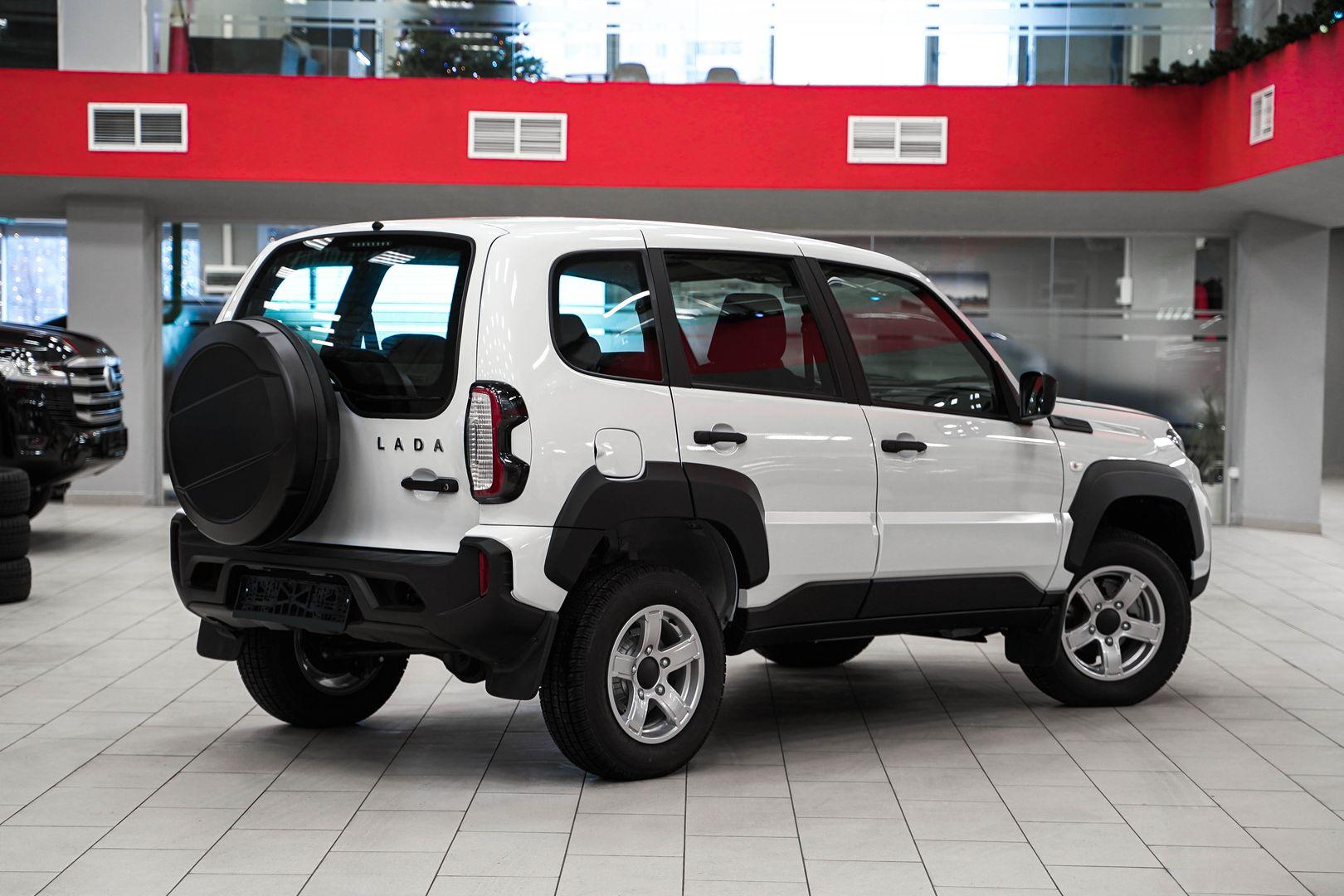LADA (ВАЗ) Niva Travel 2024, белый, ДЦ Орехово