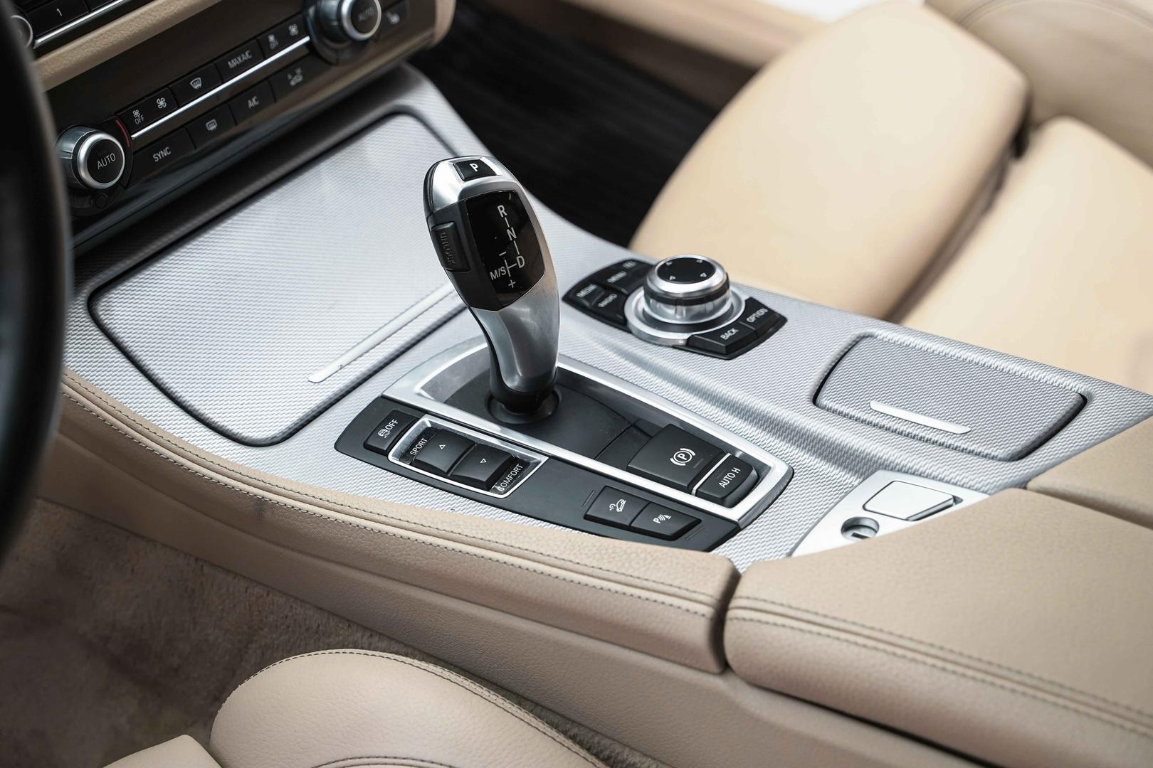 BMW 5 серии 2013, черный, ДЦ Орехово