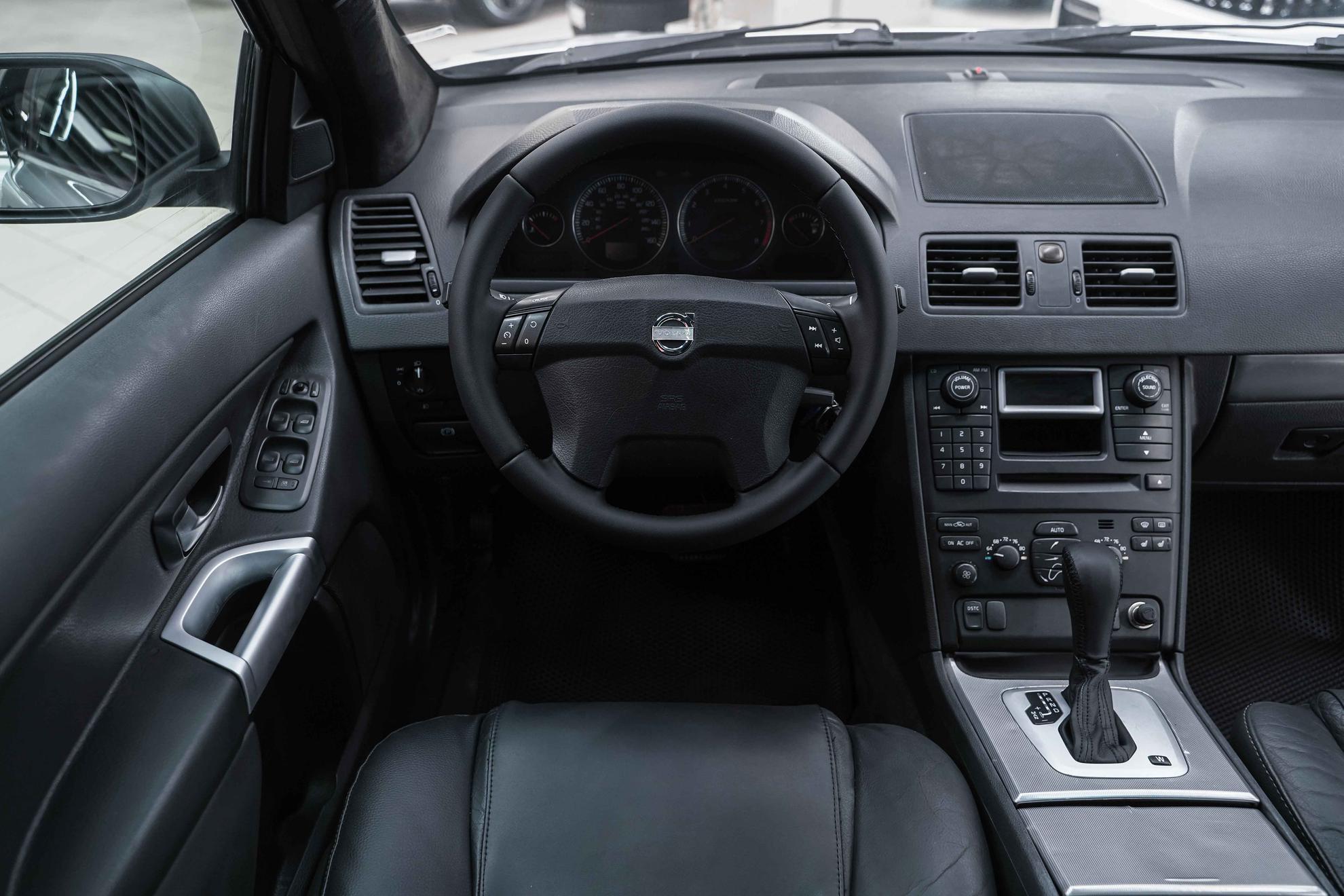Volvo XC90 2004, серый, ДЦ Орехово