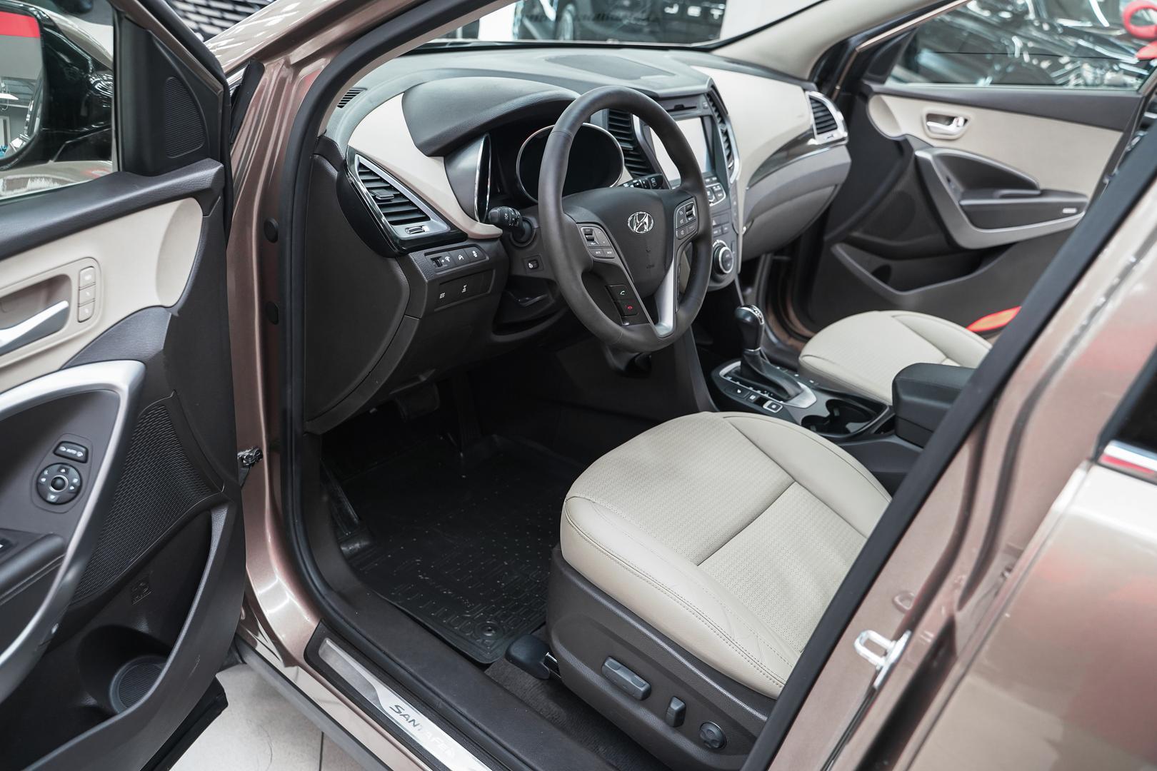 Hyundai Santa Fe 2013, золотой, ДЦ Орехово