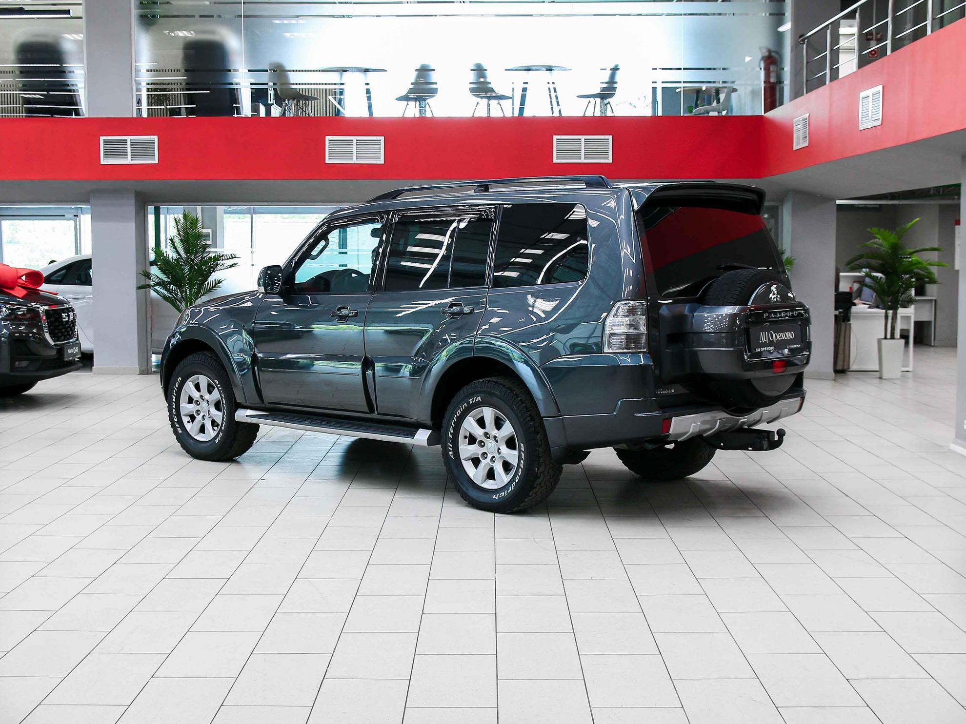 Mitsubishi Pajero 2012, серый, ДЦ Орехово