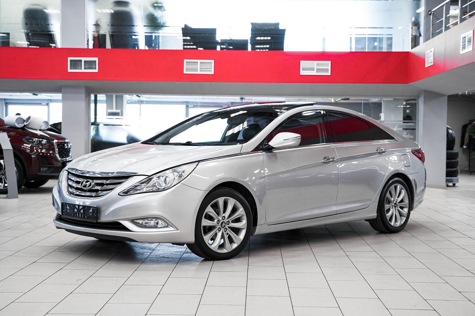 Hyundai Sonata 2010, серебряный, ДЦ Орехово